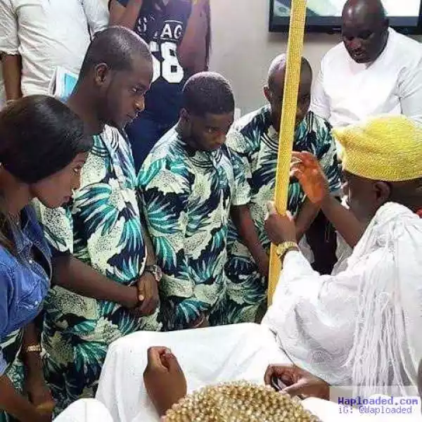 Photos: Ooni of Ife Oba Ogunwusi prays for Wasiu Ayinde Marshal